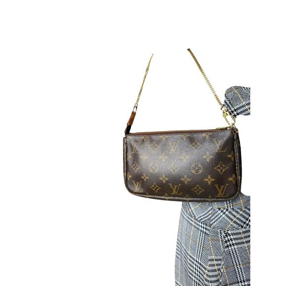 Louis Vuitton Pochette Accessoires Monogram Canvas Shoulder Bag LV Gold Strap - Picture 4 of 14